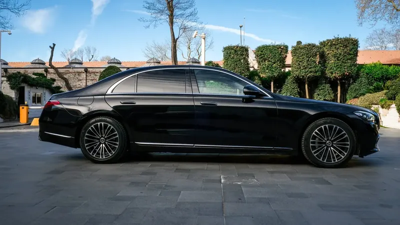 Mercedes-Benz S-Class — Istanbul Airport → Şişli / Nişantaşı