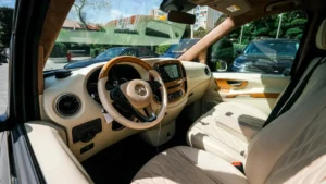 Istanbul Airport VIP terminal vs Meet and Greet service